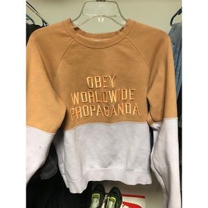 Obey sweat shirt
